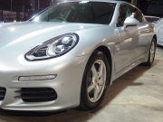 ポルシェ&nbsp;パナメーラ&nbsp;正規ディーラー車　右ハンドル　PDK&nbsp;中古車