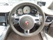 ポルシェ&nbsp;パナメーラ&nbsp;正規ディーラー車　右ハンドル　PDK&nbsp;中古車