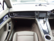 ポルシェ&nbsp;パナメーラ&nbsp;正規ディーラー車　右ハンドル　PDK&nbsp;中古車