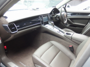 ポルシェ&nbsp;パナメーラ&nbsp;正規ディーラー車　右ハンドル　PDK&nbsp;中古車