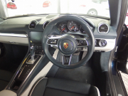 ポルシェ&nbsp;718 ケイマン&nbsp;PDK　正規ディーラー車　右ハンドル&nbsp;中古車