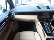 ポルシェ&nbsp;カイエン&nbsp;正規ディーラー車　右ハンドル　EUR-GTエアロ&nbsp;中古車