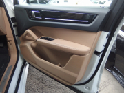 ポルシェ&nbsp;カイエン&nbsp;正規ディーラー車　右ハンドル　EUR-GTエアロ&nbsp;中古車