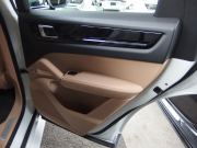 ポルシェ&nbsp;カイエン&nbsp;正規ディーラー車　右ハンドル　EUR-GTエアロ&nbsp;中古車