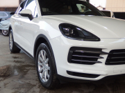 ポルシェ&nbsp;カイエン&nbsp;2019yモデル　正規ディーラー車　右ハンドル&nbsp;中古車