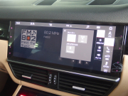 ポルシェ&nbsp;カイエン&nbsp;2019yモデル　正規ディーラー車　右ハンドル&nbsp;中古車