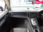 ポルシェ&nbsp;パナメーラ&nbsp;PDK　正規ディーラー車　右ハンドル&nbsp;中古車