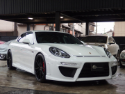 ポルシェ&nbsp;パナメーラ&nbsp;正規ディーラー車　2015yモデル　右ハンドル　EUR-GTエアロ　ES22インチアルミ　ESローダウンサス&nbsp;中古車