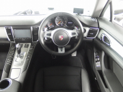 ポルシェ&nbsp;パナメーラ&nbsp;正規ディーラー車　2015yモデル　右ハンドル　EUR-GTエアロ　ES22インチアルミ　ESローダウンサス&nbsp;中古車