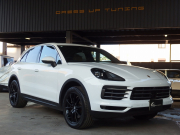 ポルシェ&nbsp;カイエン&nbsp;2019yモデル　正規ディーラー車　右ハンドル&nbsp;中古車