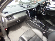 ポルシェ&nbsp;マカン&nbsp;ターボ　2016yモデル　正規ディーラー車　右ハンドル　EUR-GTエアロ　ES22インチアルミホイール　ESローダウンサス&nbsp;中古車