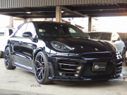 ポルシェ&nbsp;マカン&nbsp;ターボ　2016yモデル　正規ディーラー車　右ハンドル　EUR-GTエアロ　ES22インチアルミホイール　ESローダウンサス&nbsp;中古車