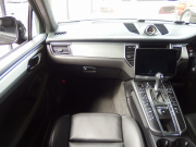 ポルシェ&nbsp;マカン&nbsp;ターボ　2016yモデル　正規ディーラー車　右ハンドル　EUR-GTエアロ　ES22インチアルミホイール　ESローダウンサス&nbsp;中古車