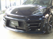 ポルシェ&nbsp;マカン&nbsp;ターボ　2016yモデル　正規ディーラー車　右ハンドル　EUR-GTエアロ　ES22インチアルミホイール　ESローダウンサス&nbsp;中古車