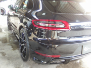 ポルシェ&nbsp;マカン&nbsp;ターボ　2016yモデル　正規ディーラー車　右ハンドル　EUR-GTエアロ　ES22インチアルミホイール　ESローダウンサス&nbsp;中古車