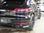 ポルシェ&nbsp;マカン&nbsp;ターボ　2016yモデル　正規ディーラー車　右ハンドル　EUR-GTエアロ　ES22インチアルミホイール　ESローダウンサス&nbsp;中古車