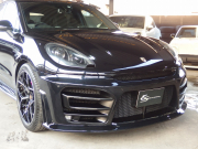 ポルシェ&nbsp;マカン&nbsp;ターボ　2016yモデル　正規ディーラー車　右ハンドル　EUR-GTエアロ　ES22インチアルミホイール　ESローダウンサス&nbsp;中古車