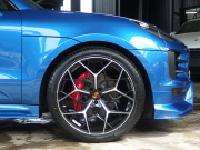 ポルシェ&nbsp;マカン&nbsp;S　PDK 　正規ディーラー車　右ハンドル　EUR-GTエアロキット　ES22インチアルミホイール　ESダウンサス&nbsp;中古車