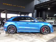 ポルシェ&nbsp;マカン&nbsp;S　PDK 　正規ディーラー車　右ハンドル　EUR-GTエアロキット　ES22インチアルミホイール　ESダウンサス&nbsp;中古車