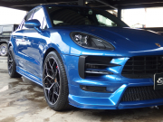 ポルシェ&nbsp;マカン&nbsp;S　PDK 　正規ディーラー車　右ハンドル　EUR-GTエアロキット　ES22インチアルミホイール　ESダウンサス&nbsp;中古車