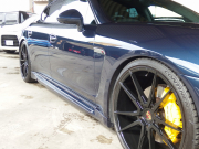 ポルシェ&nbsp;パナメーラ&nbsp;正規ディーラー車　右ハンドル　PDK　EUR-GTエアロ　ES22インチアルミホイール　ESダウンサス　&nbsp;中古車