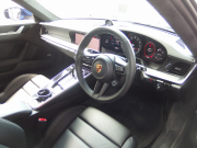 ポルシェ&nbsp;911(Type992)&nbsp;カレラ4　PDK　スポーツクロノ　レザーインテリア　シートヒーター&nbsp;中古車