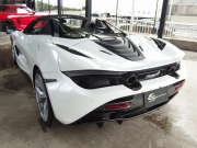 マクラーレン&nbsp;720S&nbsp;スパイダー　正規ディーラー車　左ハンドル　フロントリフトシステム&nbsp;中古車